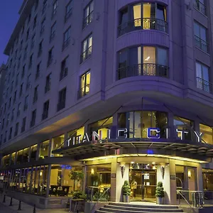 Hotel Titanic City Taksim, Istanbul